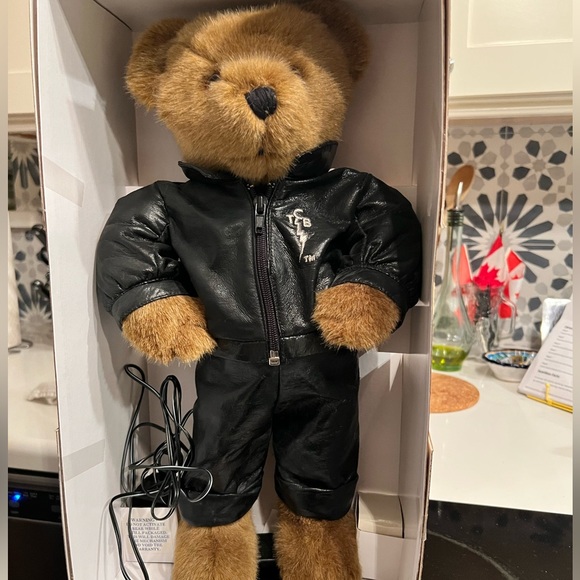 Authentic 1999 Elvis Presley dancing teddy bear - Picture 3 of 9